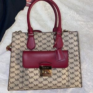 Michael Kors Bridgette crossbody